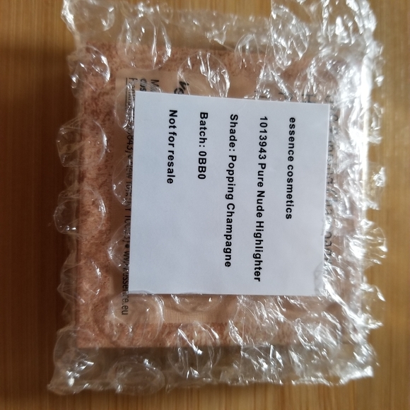 Various Makeup Bundle - Picture 10 of 10